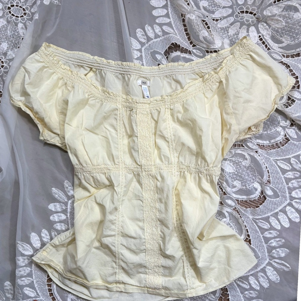 Y2K Old Navy Tiny Fit Yellow Lace Trim Peasant Top Off Shoulder Boho Blouse Sm